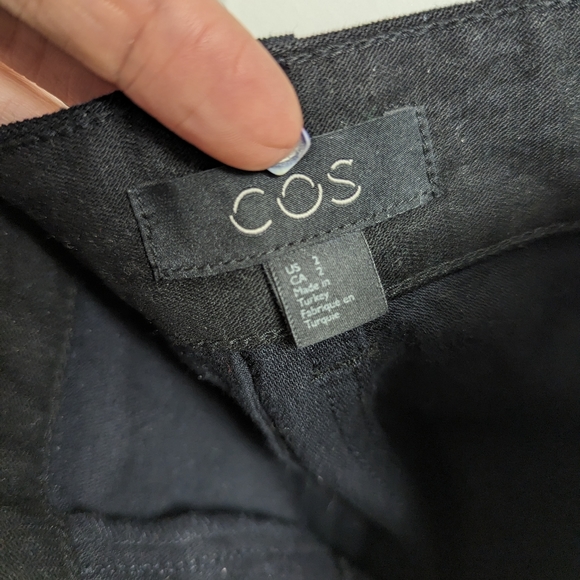 COS relaxed button up cotton chinos - Picture 4 of 7